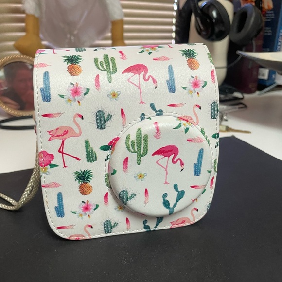 FujiFilm Instax Mini 7s Instant Camera with Cactus Flamingo Case  and Film - Picture 10 of 14